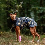 Kurtka zimowa Jelenie na czarnym tle